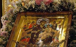 В Екатеринбург принесена почитаемая икона Божией Матери «Всецарица»